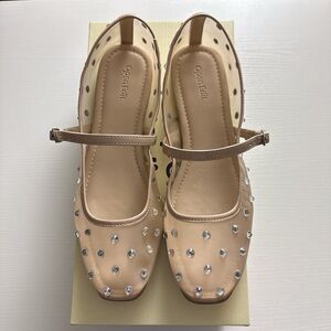 Open Edit Flats with Silver Accents